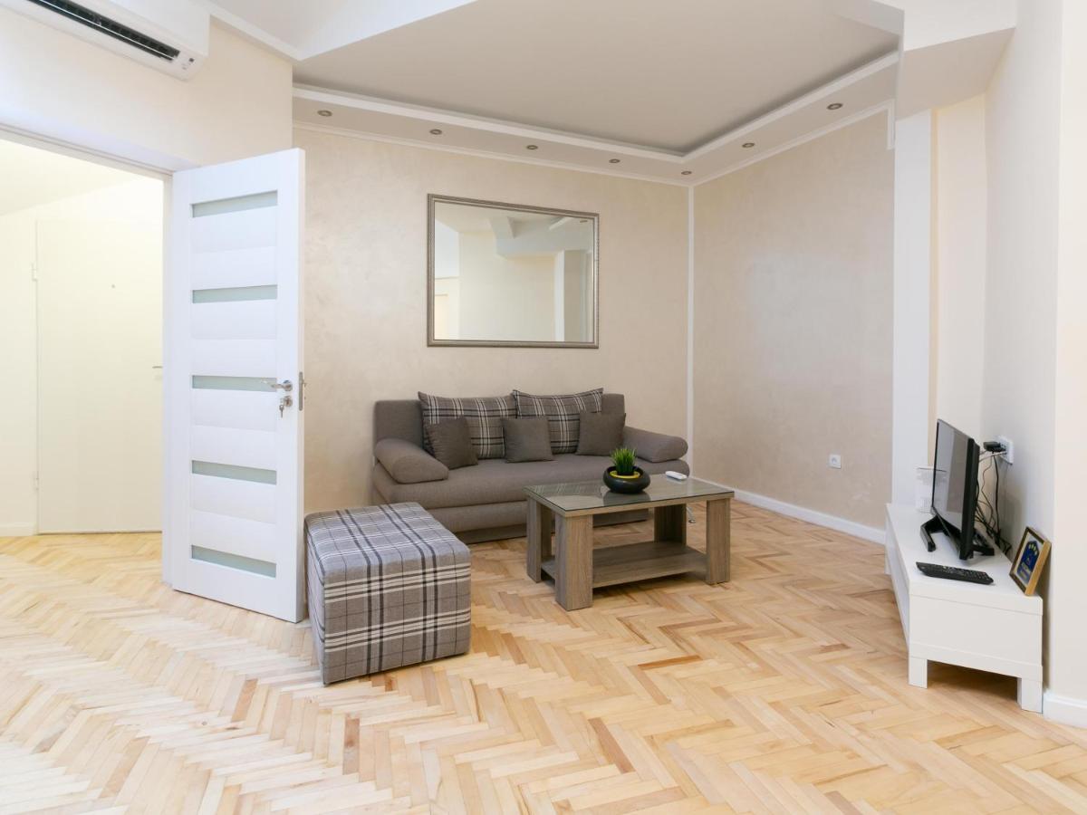 Grand Suite Centre Belgrad Exteriör bild