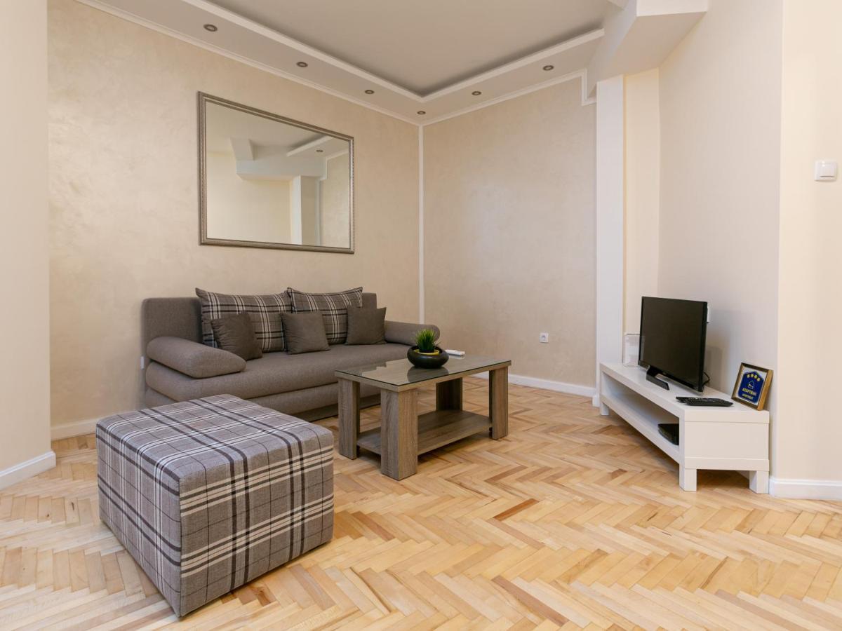 Grand Suite Centre Belgrad Exteriör bild