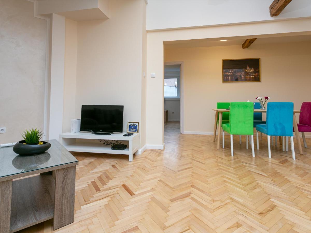 Grand Suite Centre Belgrad Exteriör bild